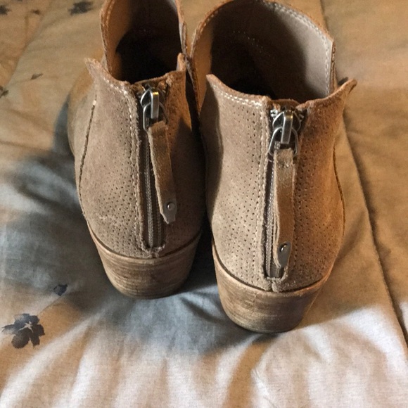 DOLCE VITA | Suede Taupe Booties - Picture 4 of 7